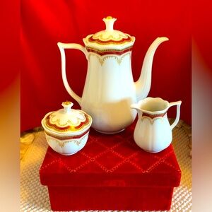 TEAPOT SET BY VOHENSTRAUSS JOHANN SELTMANN